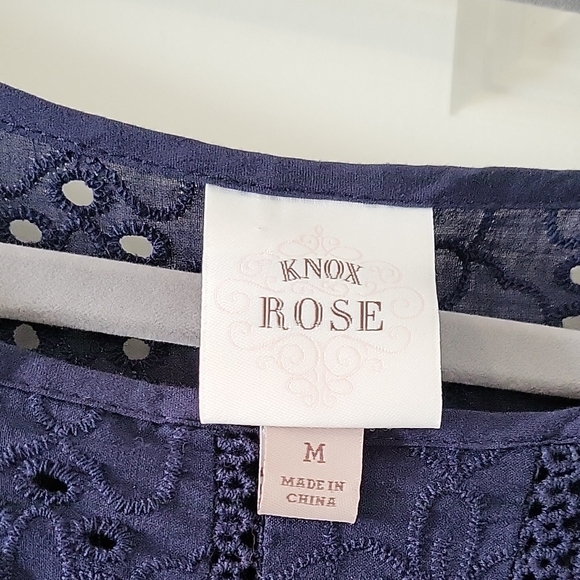 Knox Rose Navy Eyelet Lace Blouse Womens Size Medium - Picture 2 of 11